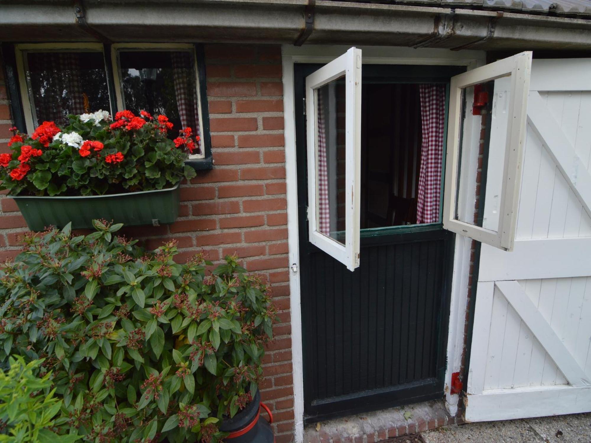 Cozy Holiday Home In Bergen Op Zoom With Garden Kültér fotó